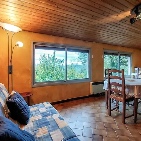 2 Bedroom Gorgeous In Pays De Belvès