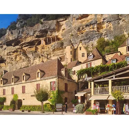 2 Bedroom Gorgeous In Pays De Belvès